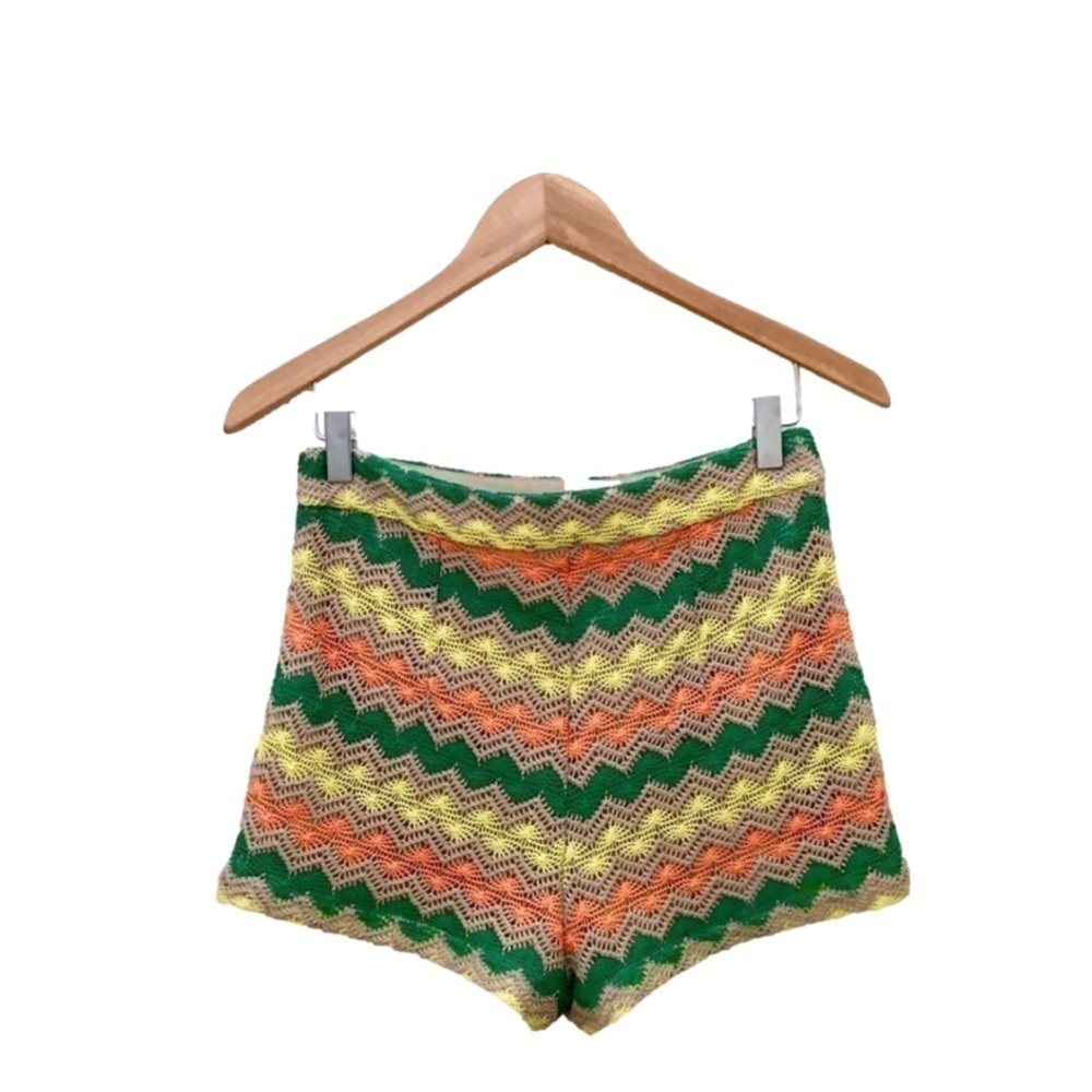 Forever 21 retro shorts - Picture 2 of 6